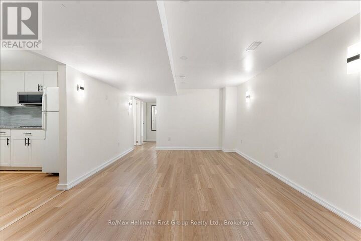 Property Photo: 121 Ribblesdale Avenue ON L1N 7K2