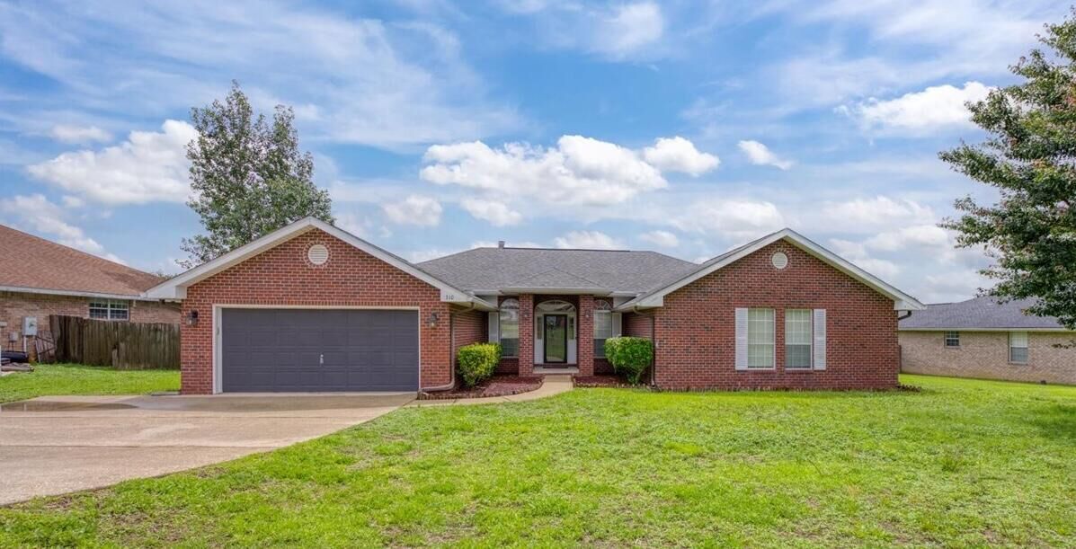 Property Photo:  310 Sidewinder Loop  FL 32536 