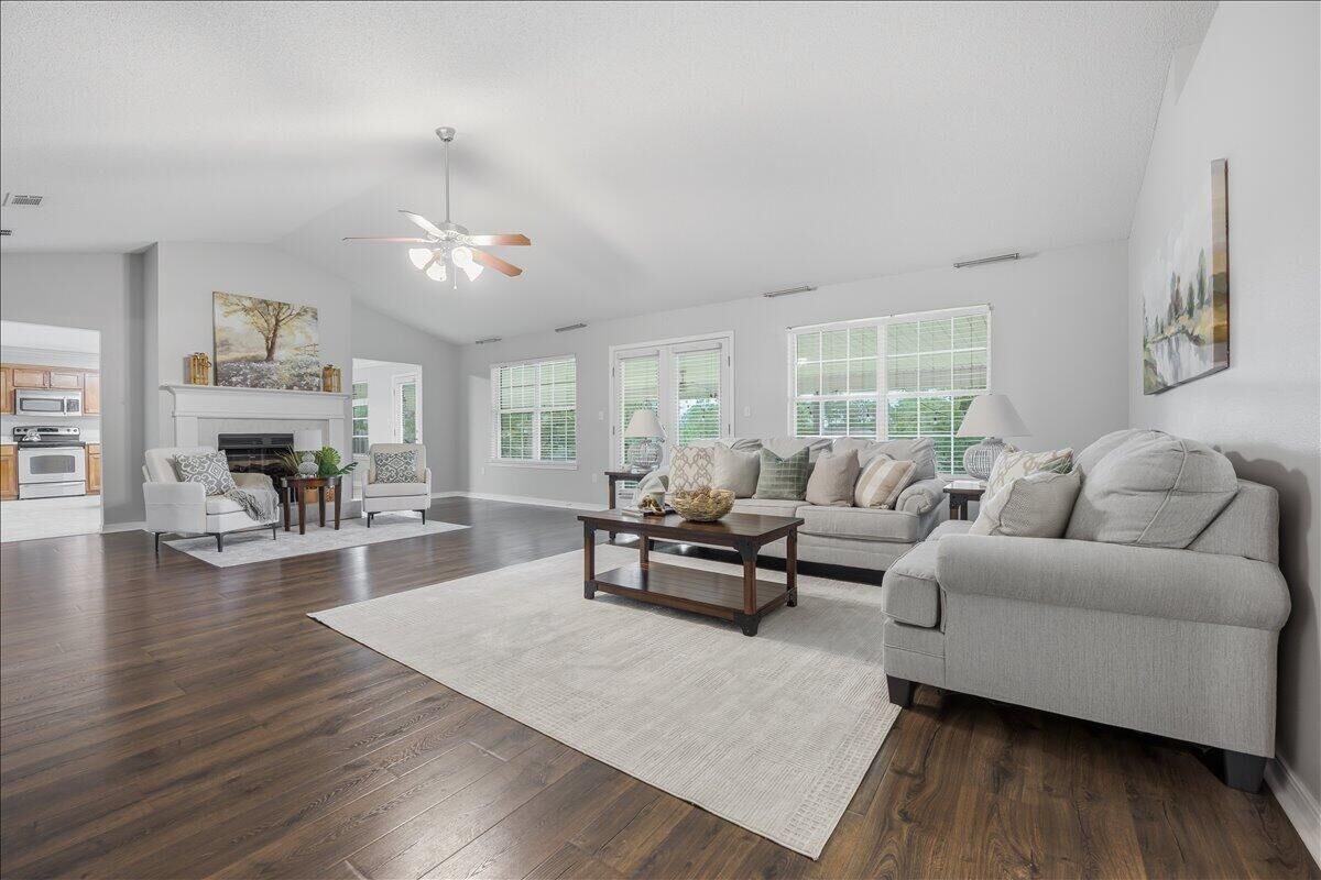 Property Photo:  310 Sidewinder Loop  FL 32536 