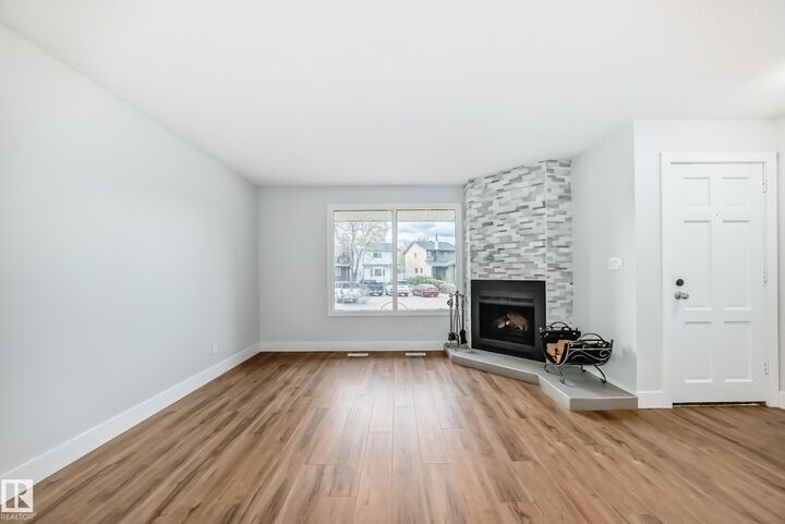 Property Photo:  3510 41B Avenue NW  AB T6L 5E6 