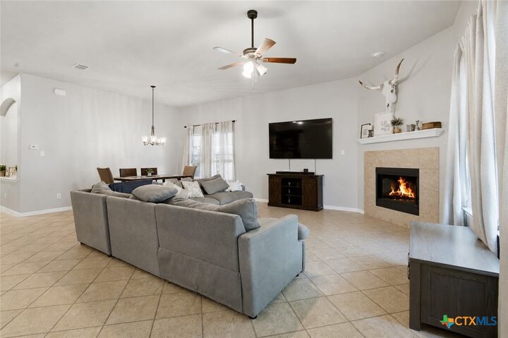 Property Photo:  821 Wall Street  TX 78130 
