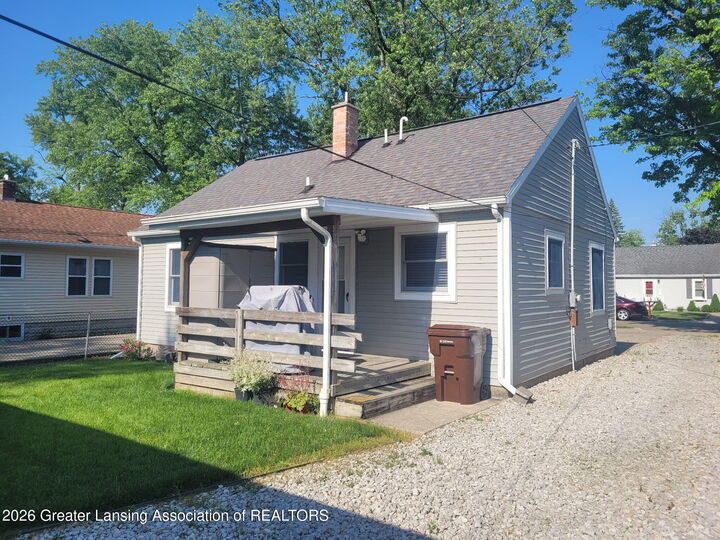 Property Photo: 215 Winifred Avenue MI 48917