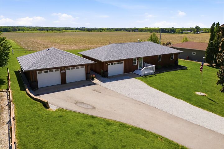 Property Photo:  221 Washington Street  IA 50627 