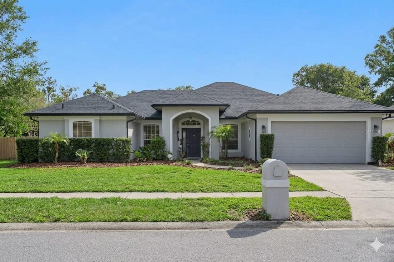 Property Photo:  987 Autumn Glen Lane  FL 32707 