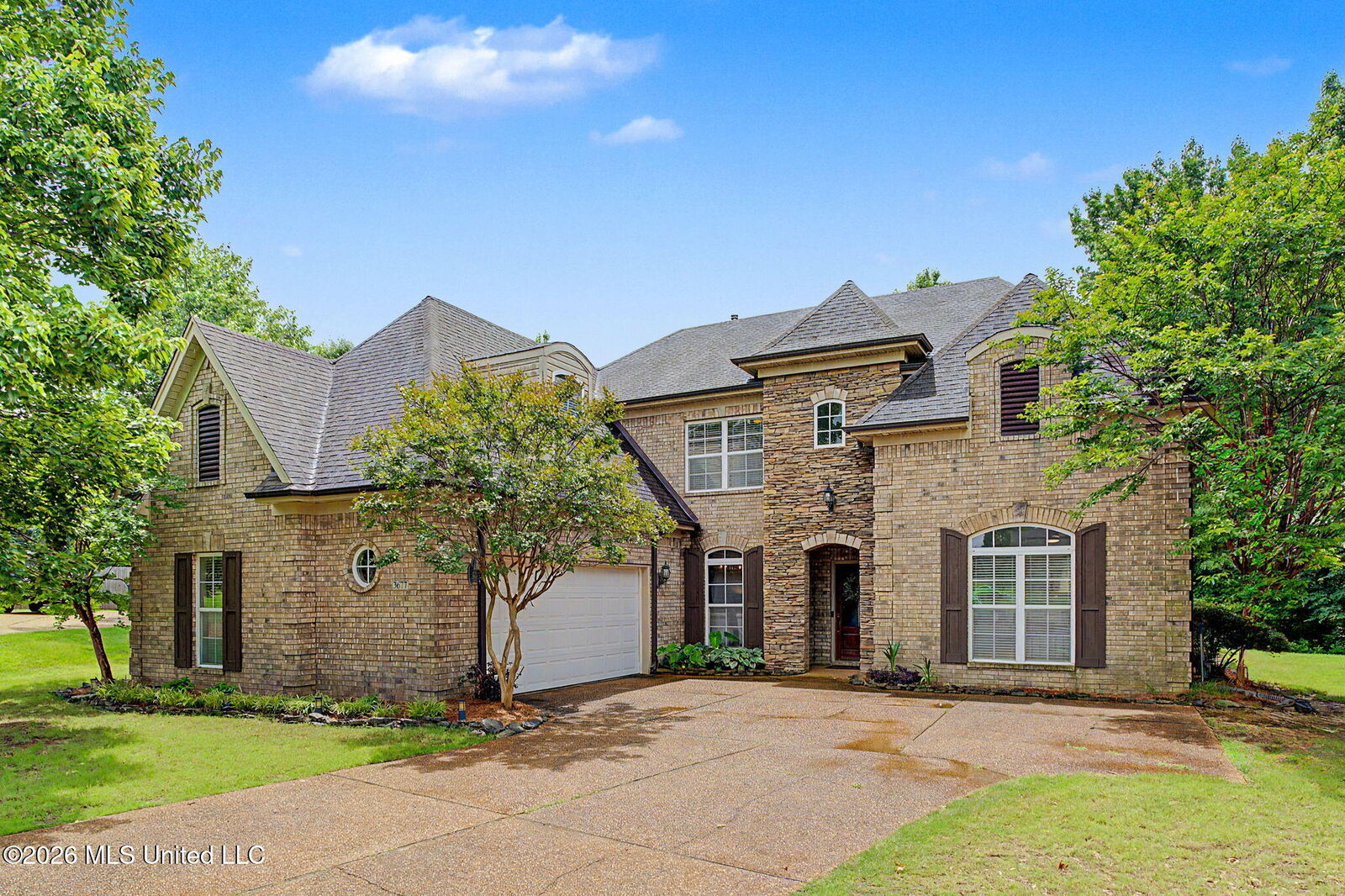 Property Photo:  3677 Kenton Drive  MS 38672 