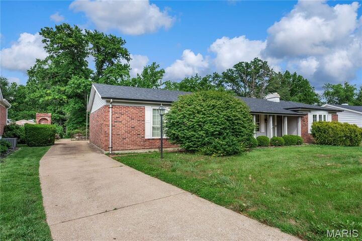 Property Photo: 1542 Langholm Drive MO 63031