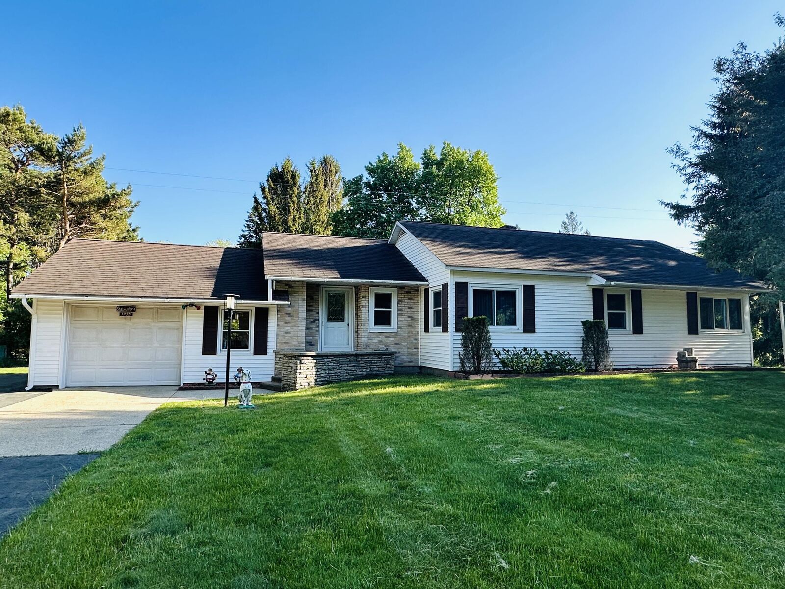 Property Photo:  1735 Red Apple Road  MI 49660 