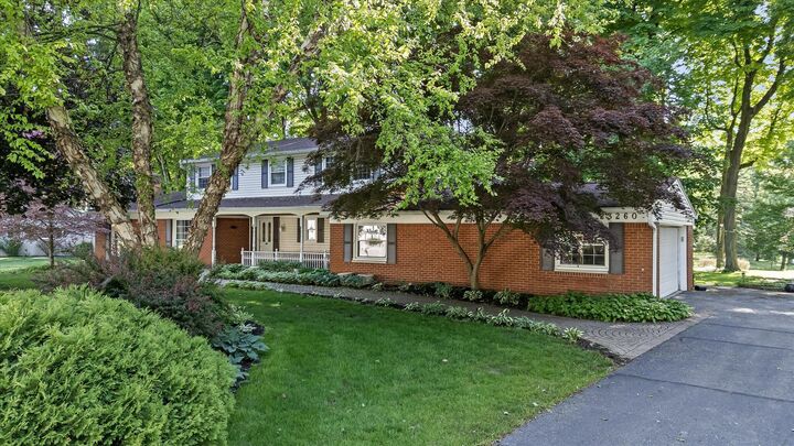 Property Photo:  23260 Ennishore Drive  MI 48375 