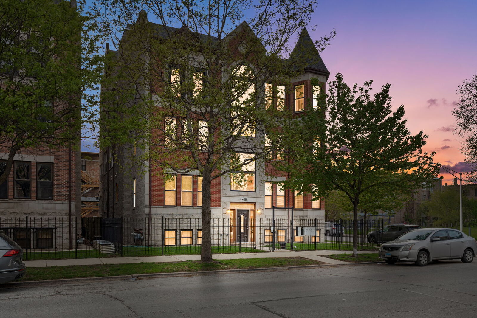Property Photo:  4800 S Saint Lawrence Avenue 2N  IL 60615 