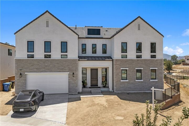 Property Photo:  11091 Woodcrest Court  CA 91311 