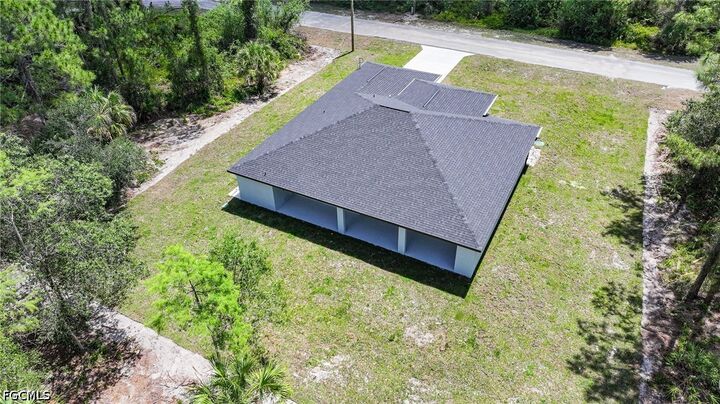 Property Photo: 1621 Eighth Avenue FL 33972