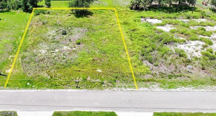 Property Photo: 4713/4715 27th Street SW FL 33973