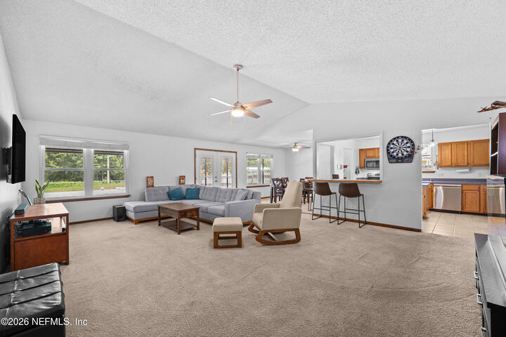 Property Photo: 11878 Marabou Court N FL 32223