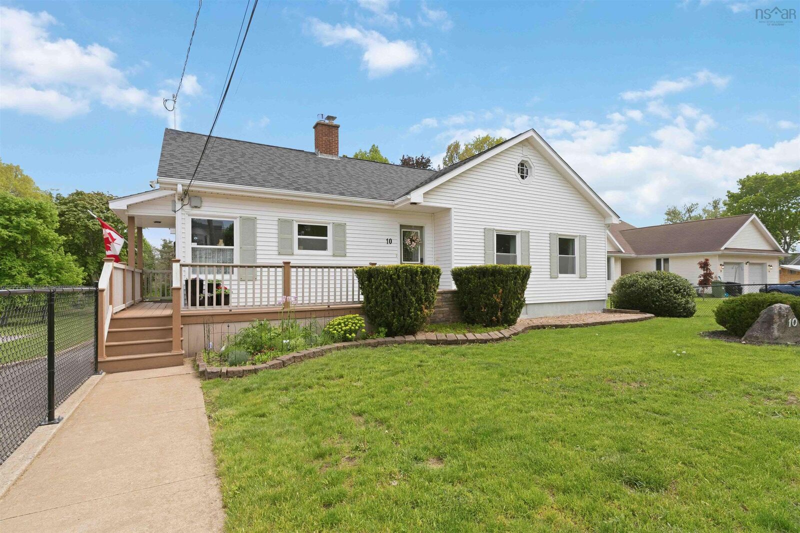 Property Photo: 10 Connaught Ave Avenue NS B0S 1P0