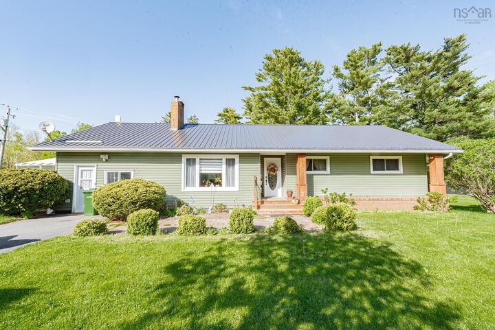 4 Three Brooks Road — photo 1