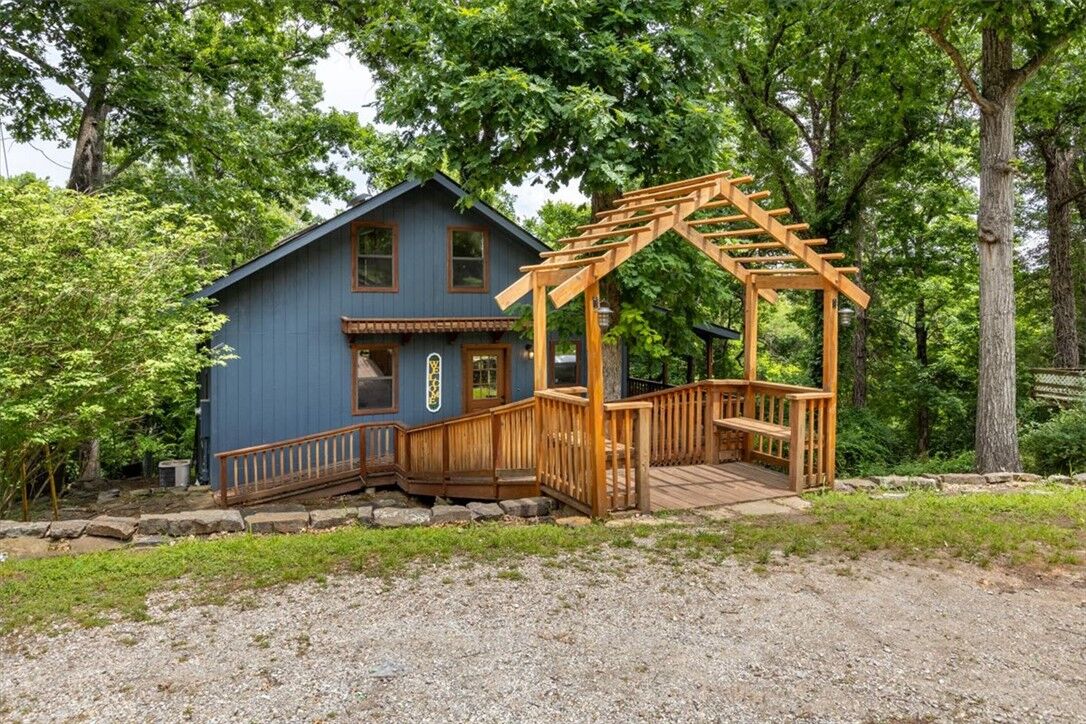 Property Photo: 8665 White Oak Drive AR 72756