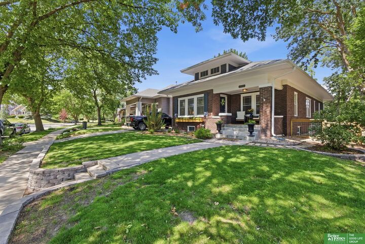 Property Photo: 2816 Jefferson Avenue NE 68502