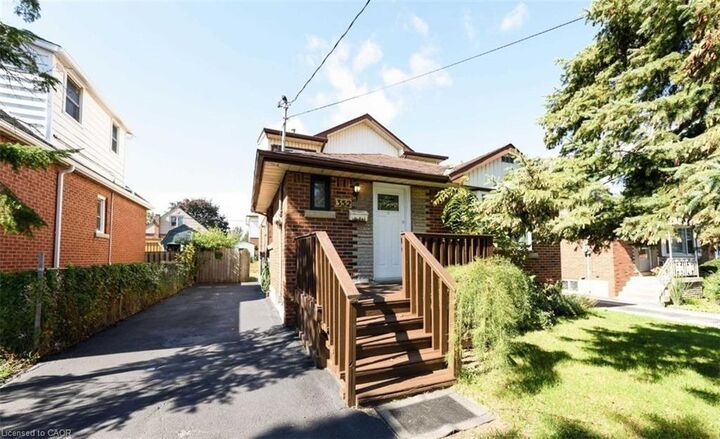 Property Photo:  352 East 18th Street Bsmt  ON L9A 4P9 