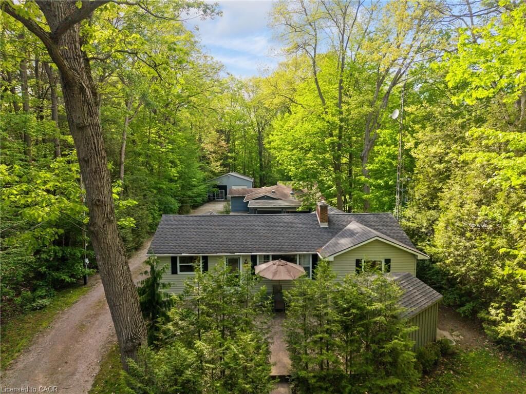 Property Photo:  223 Ontario Street  ON N0M 1T0 