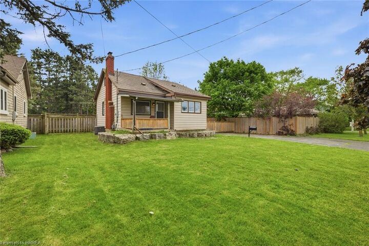 Property Photo:  113 Tollgate Road  ON N3R 4Z8 
