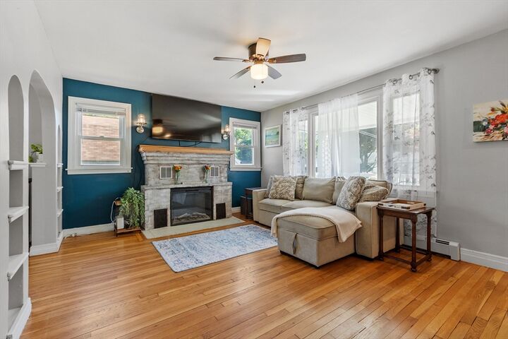 Property Photo:  195 Leamy St  MA 01440 