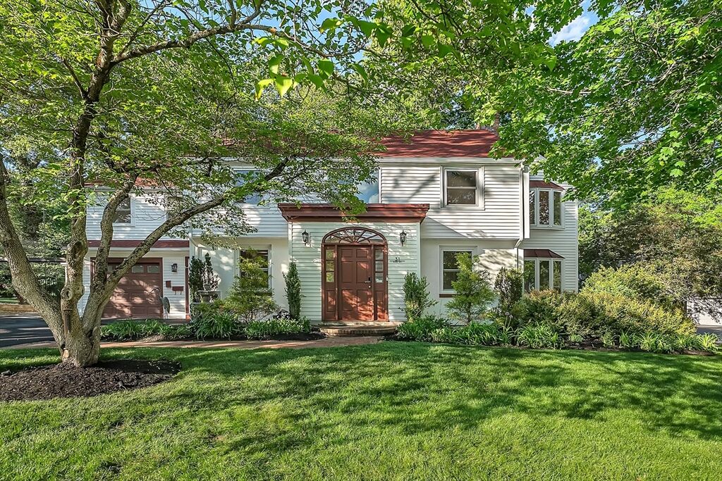 Property Photo: 31 Alba Rd MA 02481