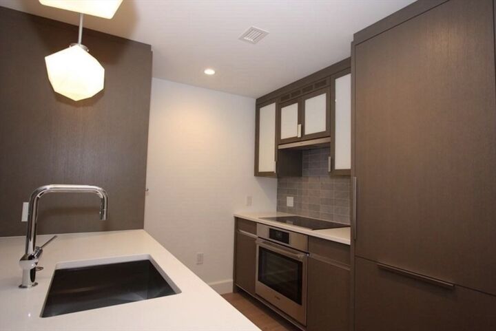 Property Photo: 100 Lovejoy Wharf 10M MA 02114