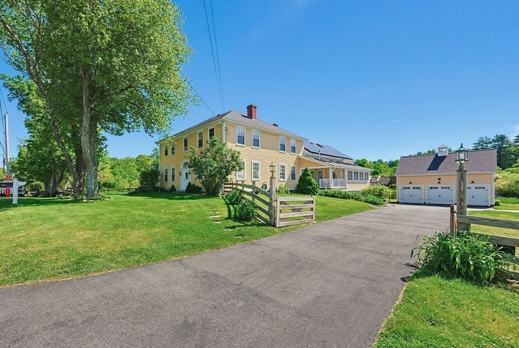 Property Photo:  771 Podunk Rd  MA 01515 