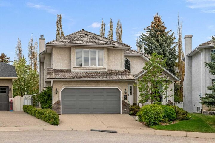Property Photo: 40 Scenic Ridge Place NW AB T3L 1V3