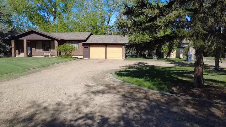Property Photo: 31 Larch Avenue AB T0J 0Y1