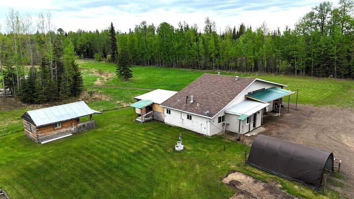 Property Photo: 14015 Township Road 534 AB T7E 5G3