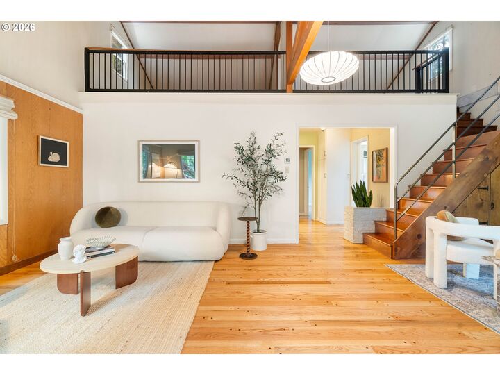 Property Photo: 105 NE 66th Ave OR 97213