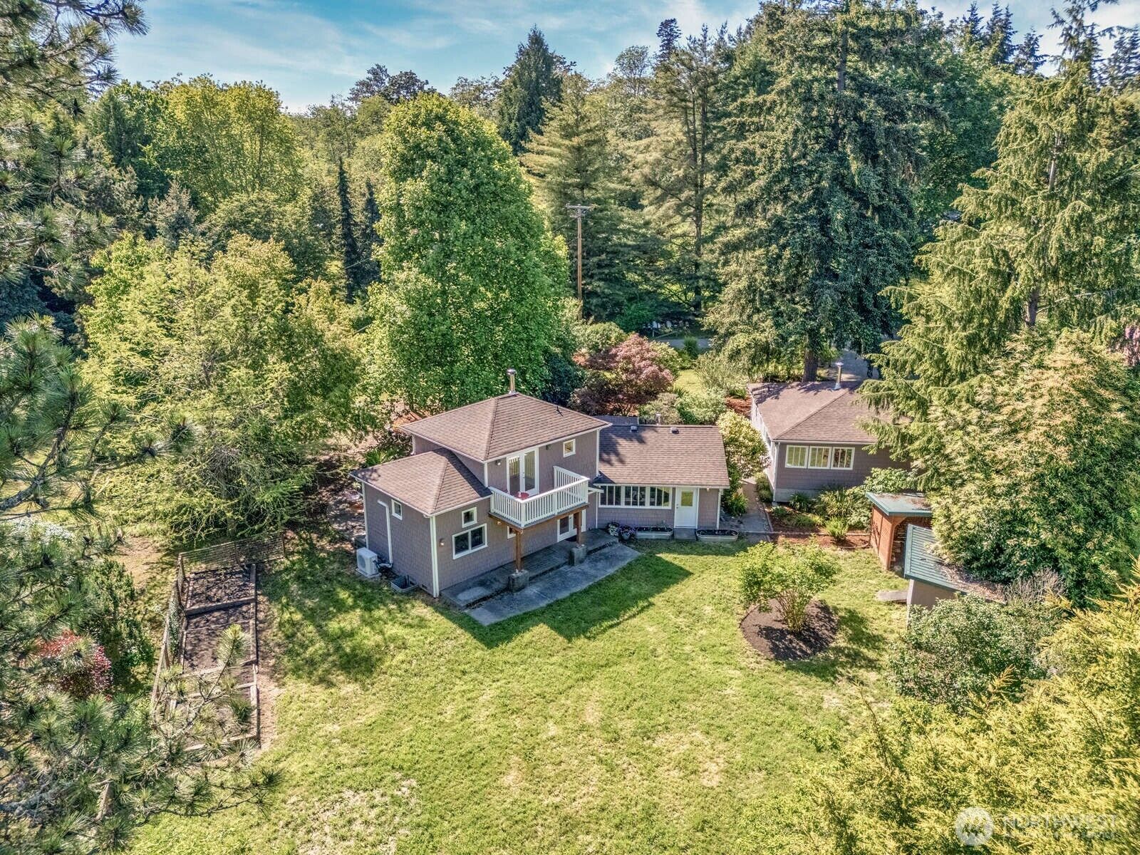 Property Photo: 22604 Deppman Road SW WA 98070
