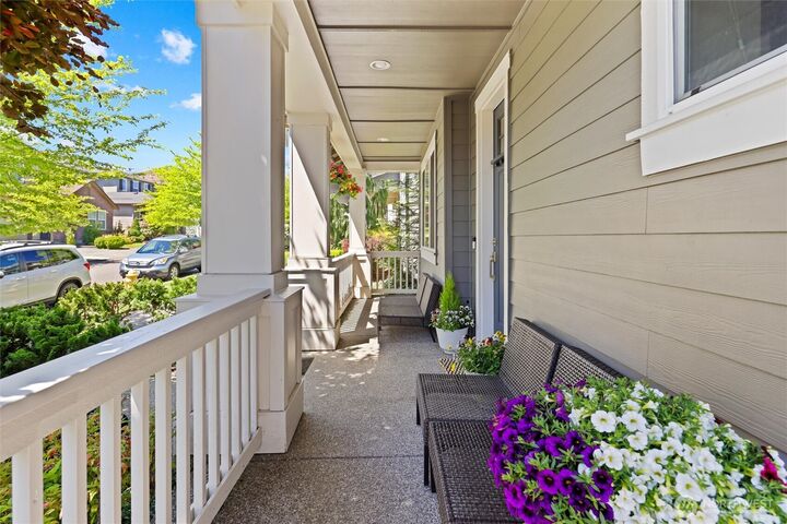 Property Photo: 9306 Nye Avenue SE WA 98065