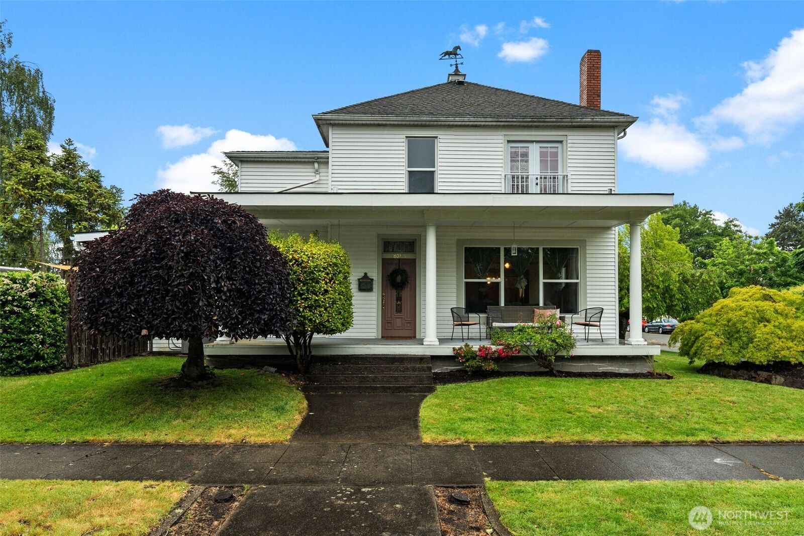 Property Photo:  801 N Junett St  WA 98406 
