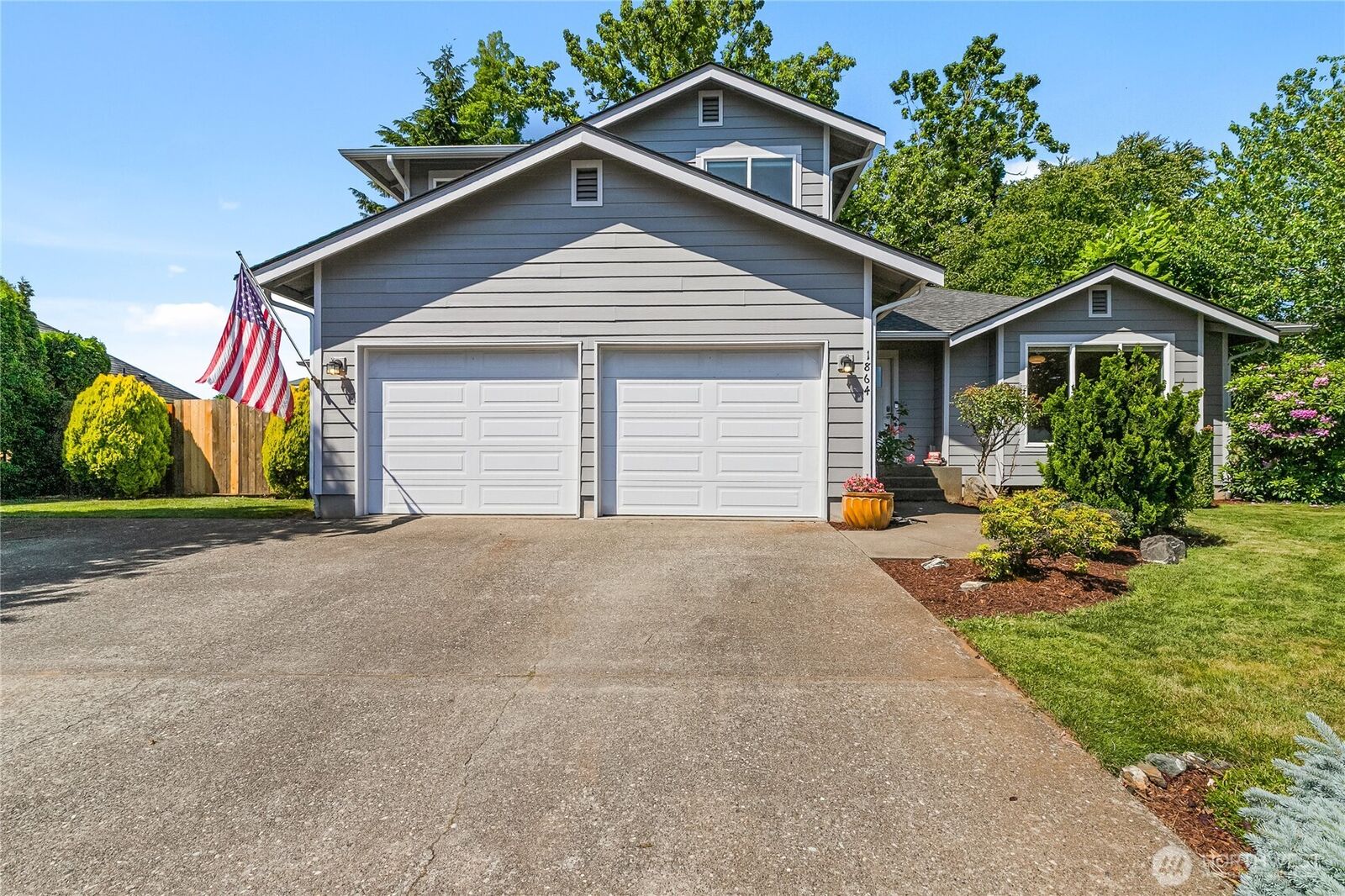 Property Photo:  1864  19th Court  WA 98264 