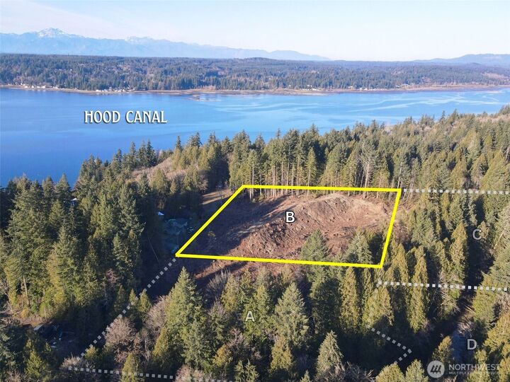 Property Photo:  100 E Lakewood Drive  WA 98528 
