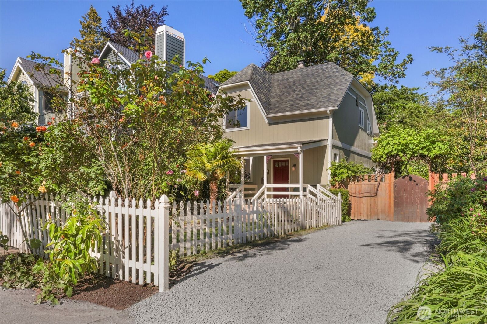 Property Photo: 502 32nd Avenue WA 98122