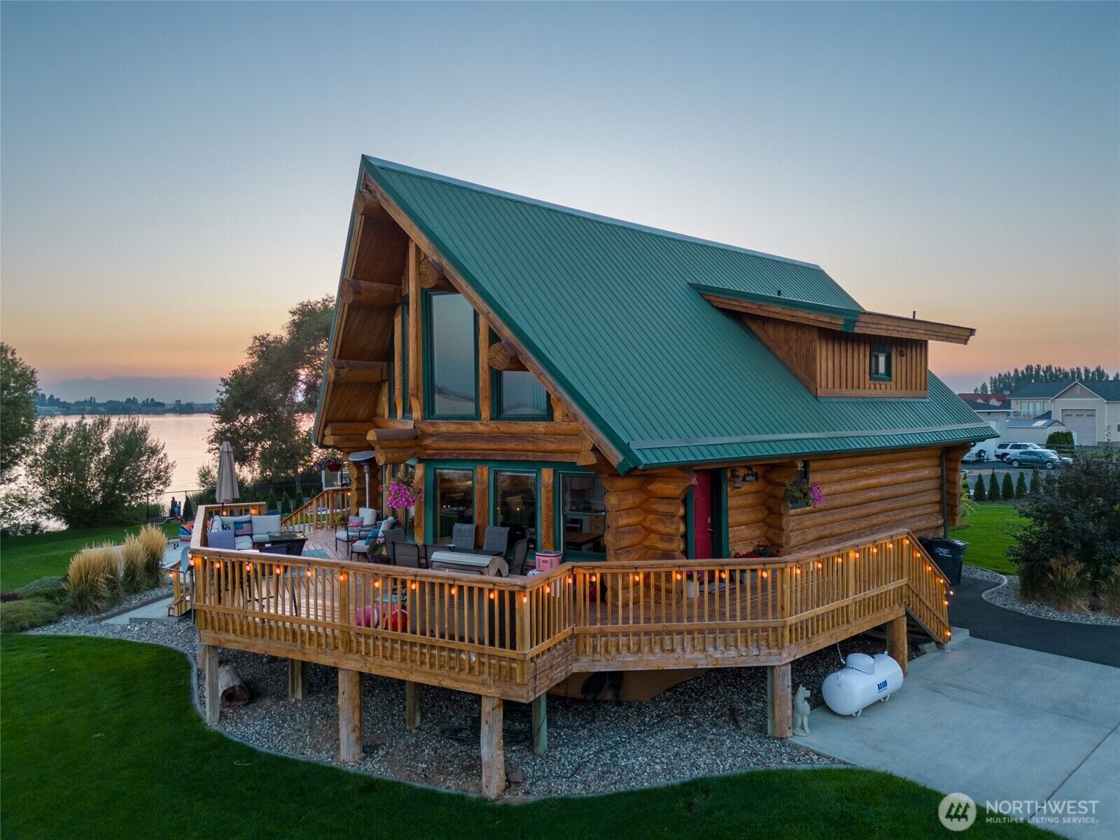 Property Photo:  2731  Wild Goose Road NE  WA 98837 