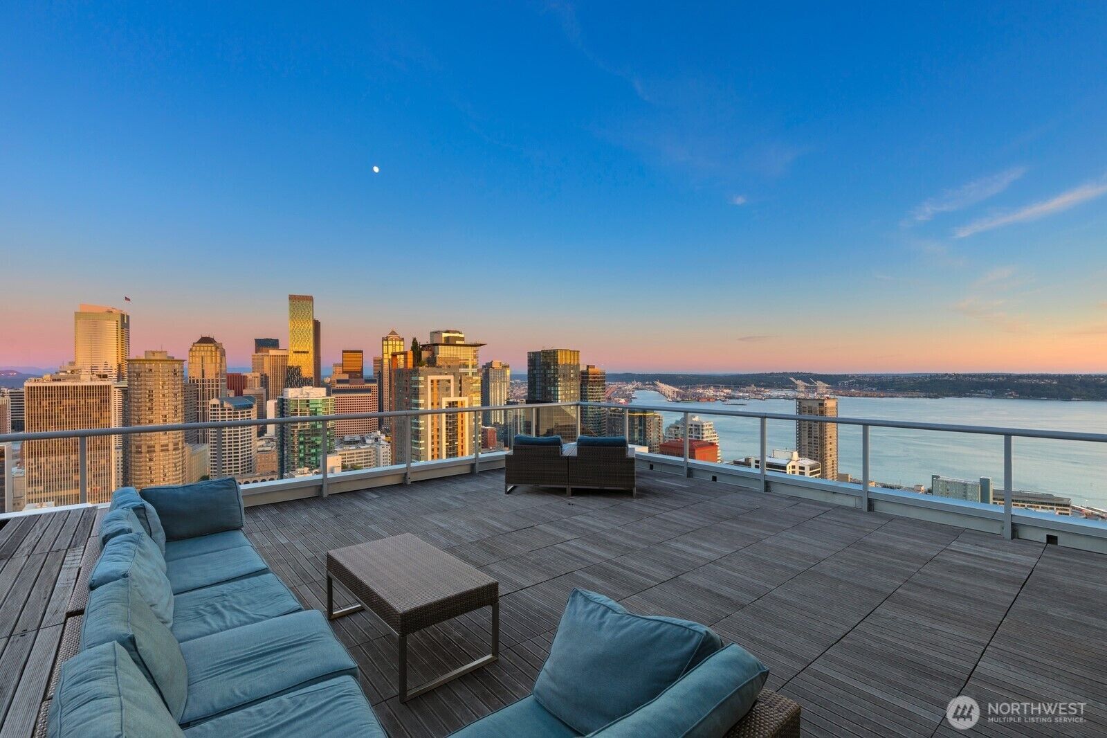 Property Photo: 588 Bell Street 2102S WA 98121