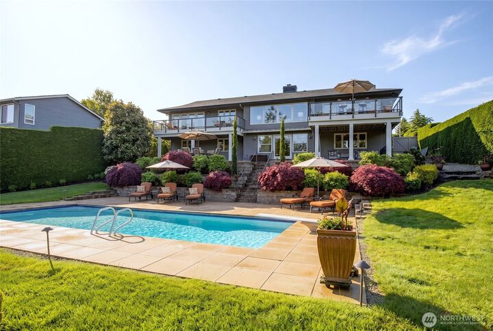 Property Photo:  1441  88th Avenue NE  WA 98004 