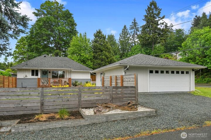 Property Photo: 406 Prospect Avenue WA 98275