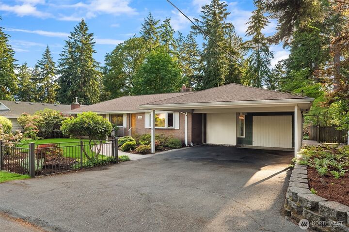 Property Photo:  14655  22nd Avenue SW  WA 98166 