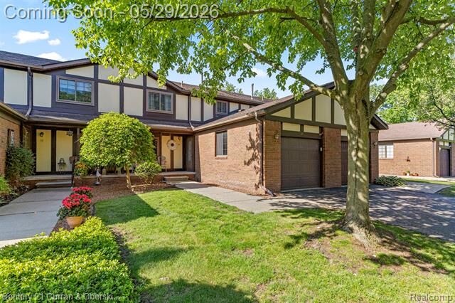 Property Photo:  19 Parkplace N  MI 48101 