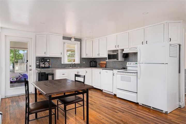 Property Photo:  333 Tiogue Avenue  RI 02816 