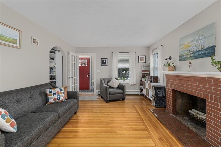 Property Photo:  25 Farm Street  RI 02920 