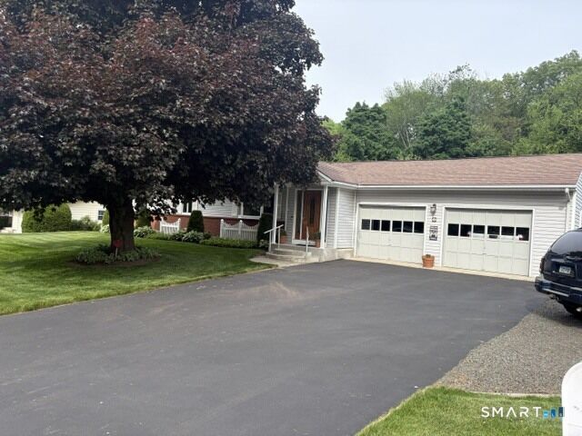 Property Photo:  68 Earl Avenue  CT 06514 