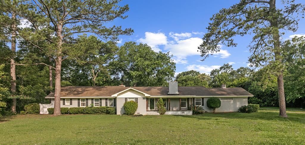 Property Photo:  514 S Main  AL 36345 
