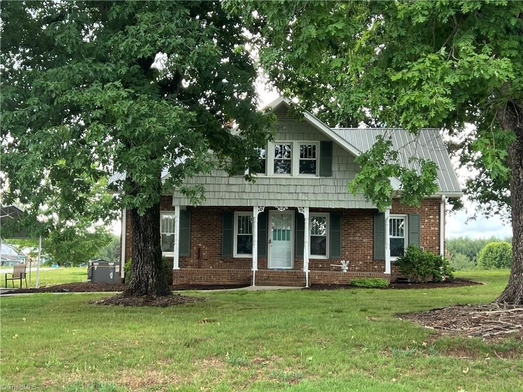 Property Photo:  3798 Clingman Road  NC 28670 