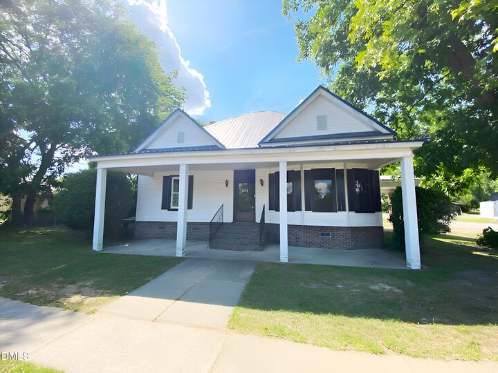 Property Photo:  301 S Wilson Street  NC 27830 